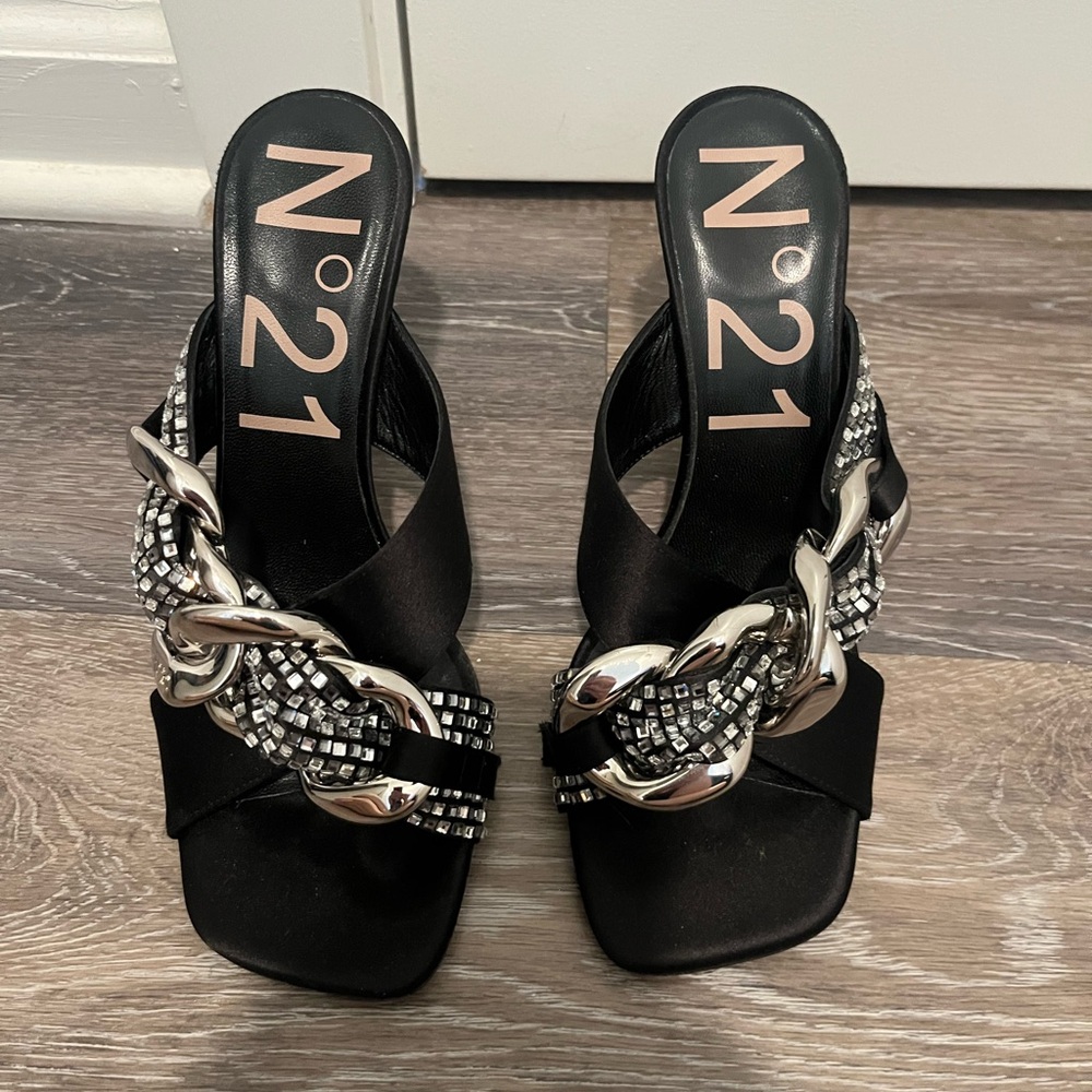 No. 21 Black Raso Sandals w Silver Hardware Size 37
